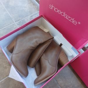 Brown heels boots beautiful for fall